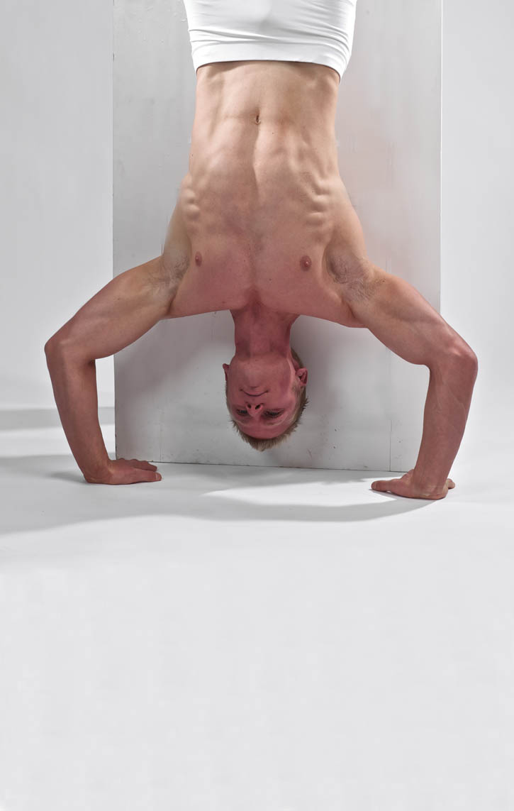 Hand-Stand Push Up - Wall Assisted